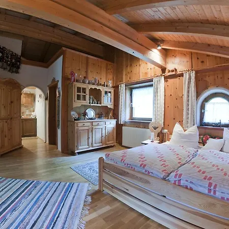 Kirchebner Hof Farm stay Gries im Sellrain