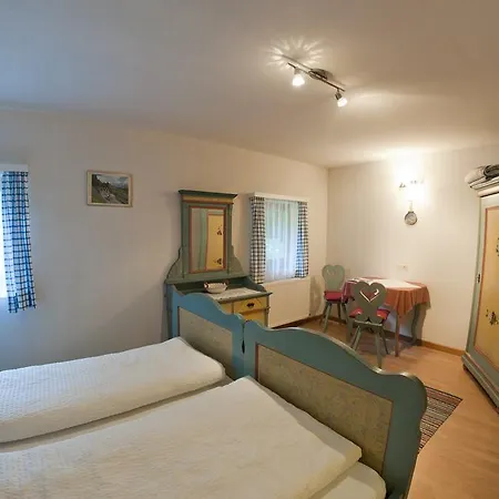 Farm stay Kirchebner Hof