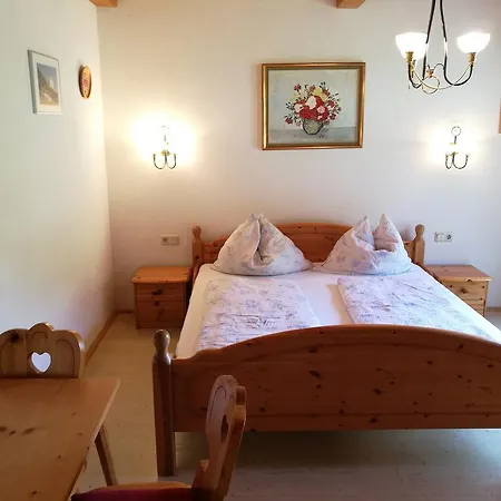 Farm stay Kirchebner Hof *
